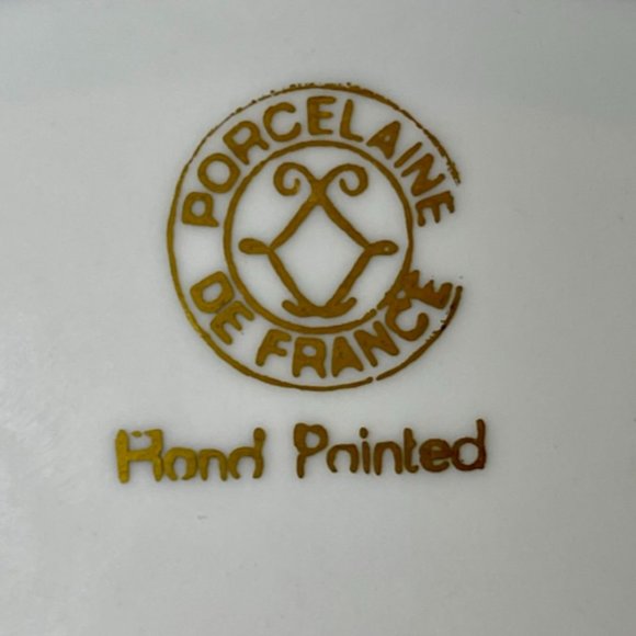 Porcelaine de France Round Dish - Picture 2 of 3